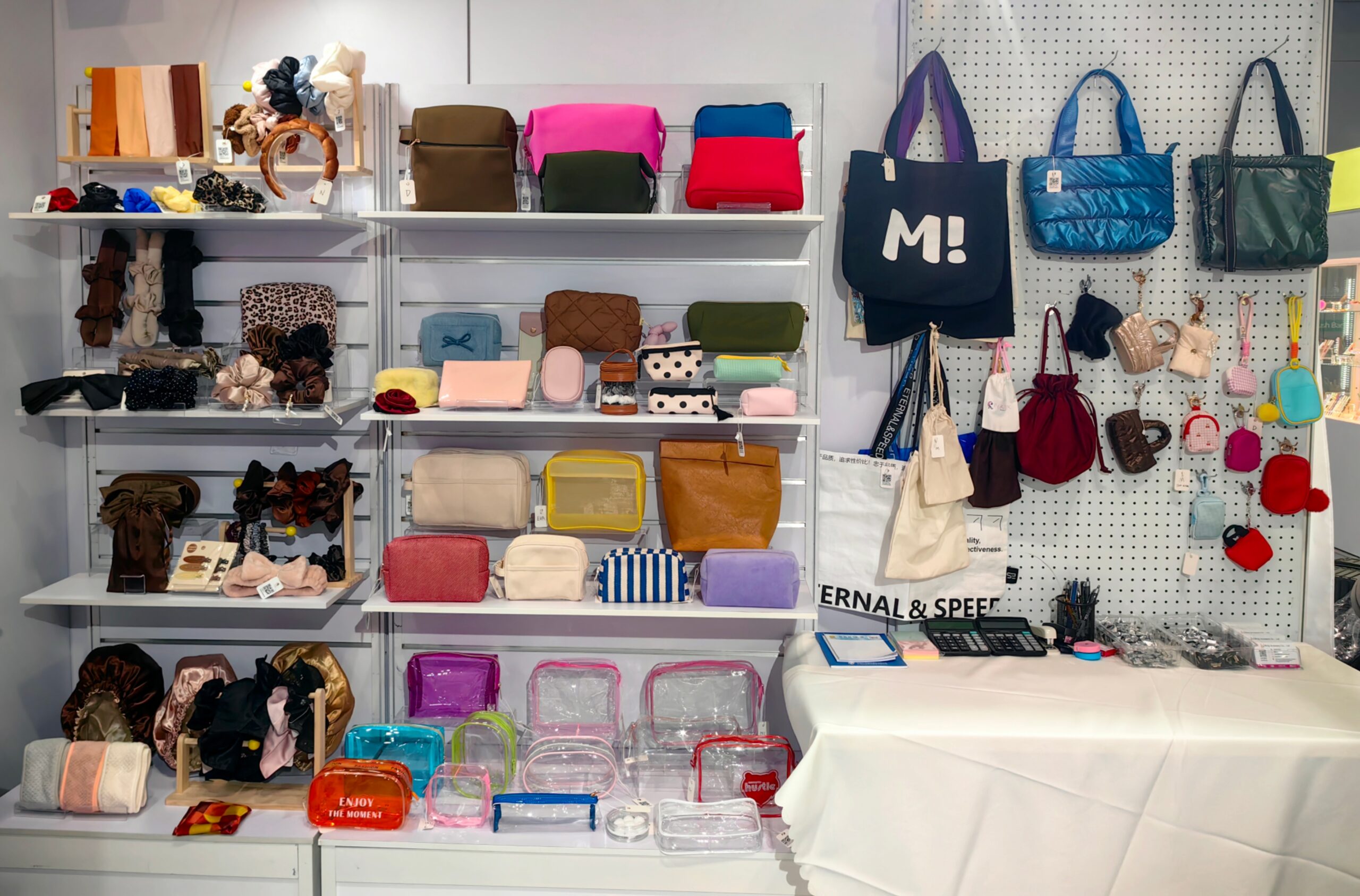 Exhibition customer communication