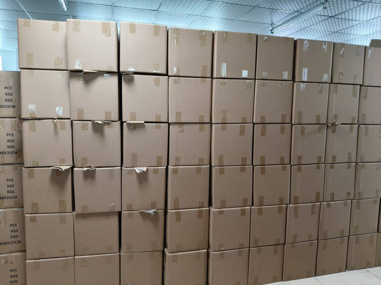 Warehousing and shipment preparation